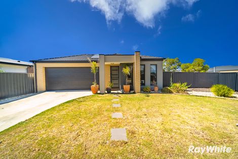 Property photo of 7 Keewong Drive Strathfieldsaye VIC 3551