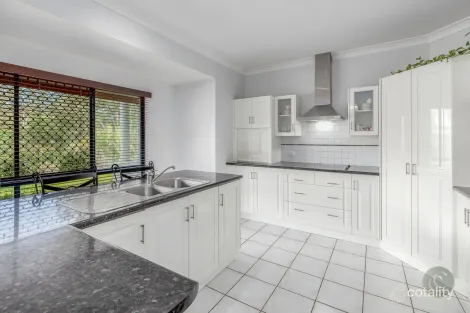 Property photo of 29 Rocks Road Southside QLD 4570