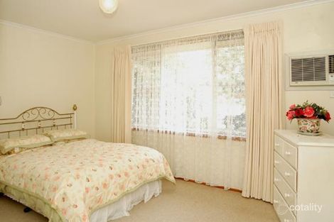 Property photo of 22 Webster Crescent Watsonia VIC 3087
