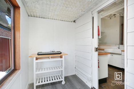 Property photo of 2 Brisbane Street Noraville NSW 2263