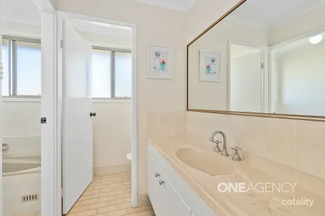 Property photo of 236 Walmer Avenue Sanctuary Point NSW 2540