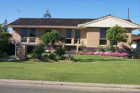 13 Whitley Cres, Karrinyup, WA 6018