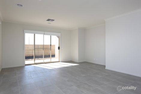 Property photo of 13 Hatter Street Werribee VIC 3030