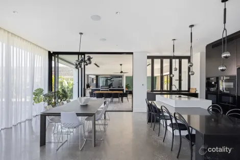 Property photo of 6 Robert Street Glenelg South SA 5045