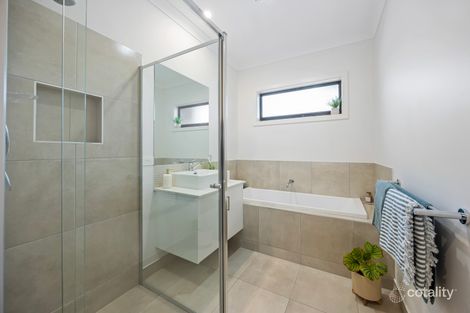 Property photo of 6 Ambience Place Brown Hill VIC 3350