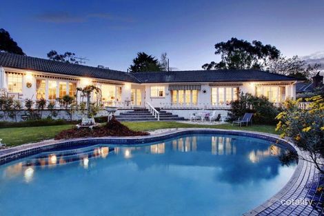 Property photo of 15 Meadow Crescent Mount Waverley VIC 3149