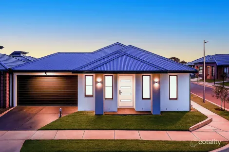 Property photo of 14 Cyad Way Manor Lakes VIC 3024