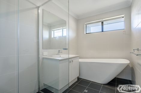 Property photo of 32 Hawley Way Madora Bay WA 6210