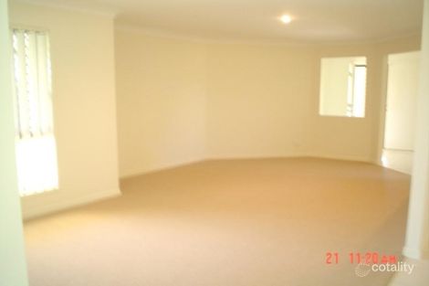 Property photo of 1 Taske Rise Pacific Pines QLD 4211