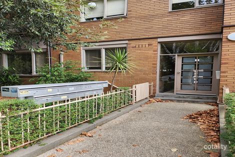 3/2 Dickens St, Elwood, VIC 3184