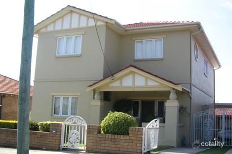 6 Clare Cres, Russell Lea, NSW 2046