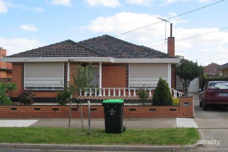 11 Chaumont Dr, Avondale Heights, VIC 3034