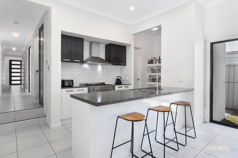 Property photo of 76A Crammond Boulevard Caringbah NSW 2229