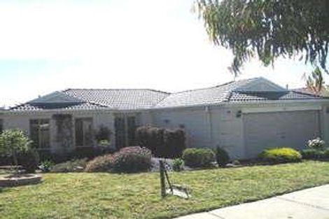 52 Baringa Park Dr, Narre Warren South, VIC 3805