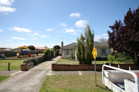 27 Wilton Ave, Newcomb, VIC 3219