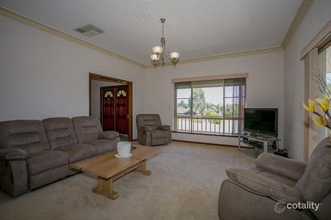 Property photo of 12 Elsfield Way Bassendean WA 6054