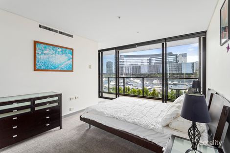 Property photo of 304/66 River Esplanade Docklands VIC 3008