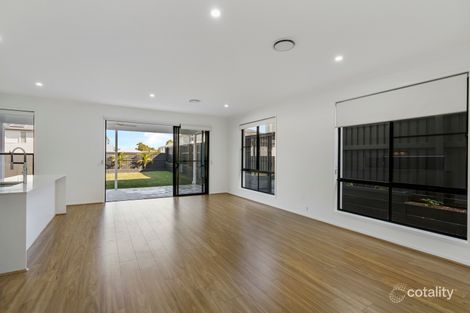 Property photo of 53 Lexey Crescent Wakerley QLD 4154