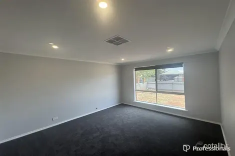 Property photo of 9 Rainsford Loop Boulder WA 6432