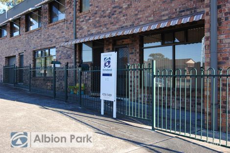 Property photo of 1/52 Kimbeth Crescent Albion Park Rail NSW 2527