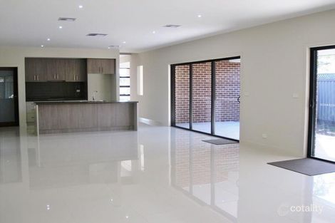 Property photo of 27 Orchid Avenue Reservoir VIC 3073