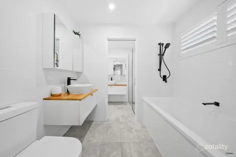 Property photo of 2/52 Kennedy Drive Tweed Heads NSW 2485