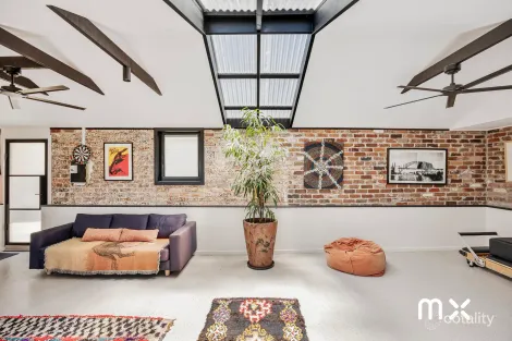 37 High St, Thirroul, NSW 2515