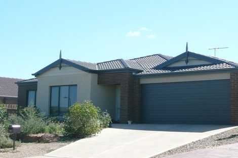 Property photo of 4 Keith Court Darley VIC 3340