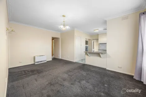 Property photo of 45 Marie Crescent Wendouree VIC 3355