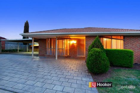 6 OREGON CT, NARRE WARREN SOUTH, VIC 3805