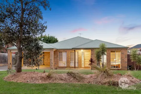 Property photo of 25 Sweet Wattle Place Somerville VIC 3912