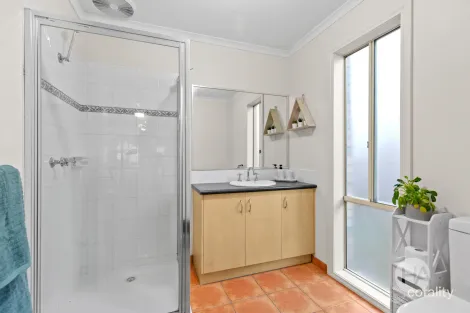 Property photo of 25 Sweet Wattle Place Somerville VIC 3912
