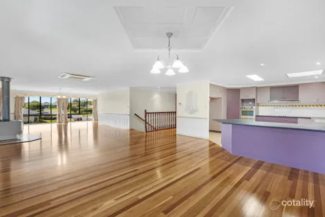 Property photo of 16 Foreshore Drive Urangan QLD 4655