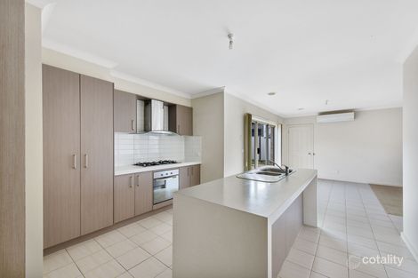 Property photo of 5 Katrina Drive Burnside Heights VIC 3023