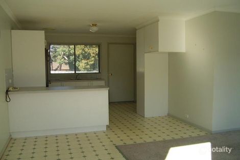 2/12 Magellan Cres, Kangaroo Flat, VIC 3555