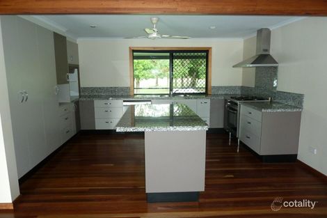 Property photo of 4 Walsh Avenue Seaforth QLD 4741