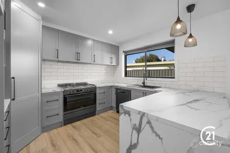 Property photo of 4 Crossen Street Echuca VIC 3564
