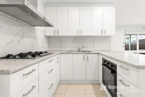 Property photo of 1/4 Vera Street Werribee VIC 3030