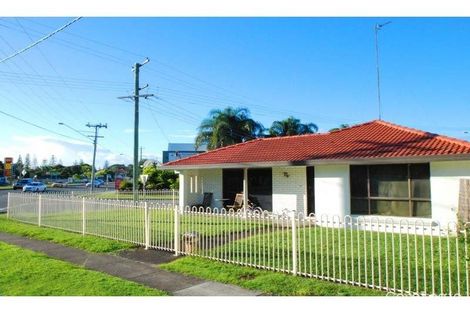 Property photo of 2 Paradise Avenue Miami QLD 4220