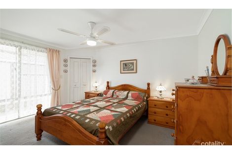 Property photo of 5 Woodlands Grove Hocking WA 6065