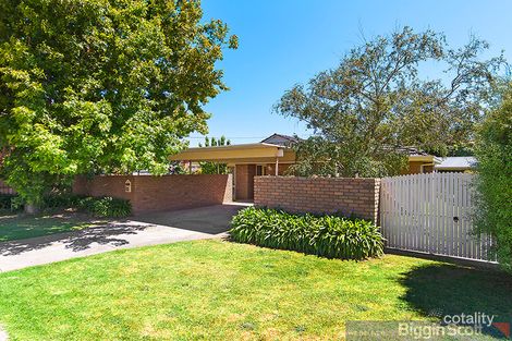 Property photo of 1 Larnook Crescent Aspendale VIC 3195