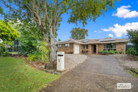 Property photo of 1 Tecoma Place Banora Point NSW 2486