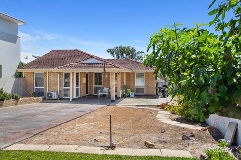 8a Howarth St, Melville, WA 6156