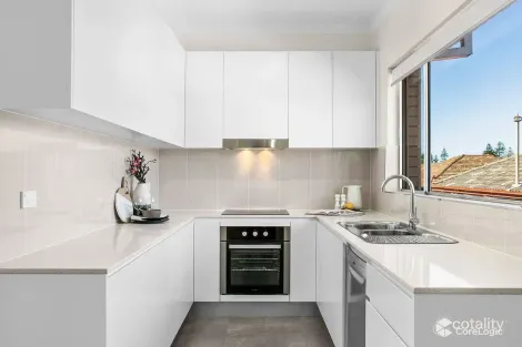 Property photo of 15/98-100 Chuter Avenue Ramsgate Beach NSW 2217