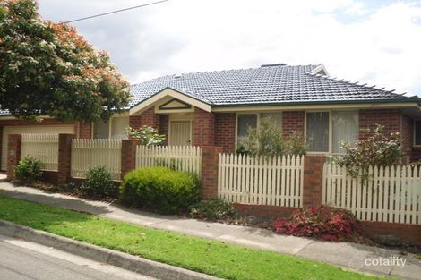 Property photo of 5 Gowan Road Mount Waverley VIC 3149