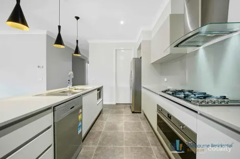 Property photo of 9 Dewberry Street Manor Lakes VIC 3024