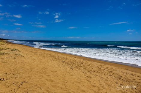 25 Kindt St, Moore Park Beach, QLD 4670