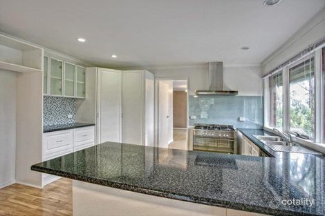 Property photo of 3 Glenvista Avenue Emerald VIC 3782