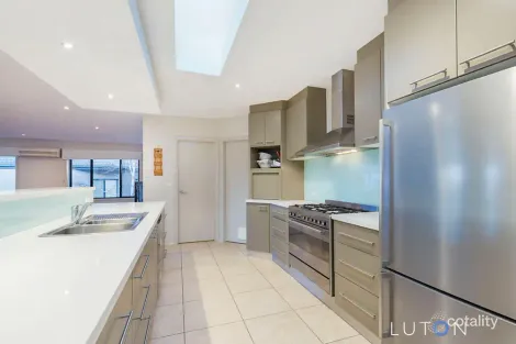 Property photo of 7 Mission Street Amaroo ACT 2914