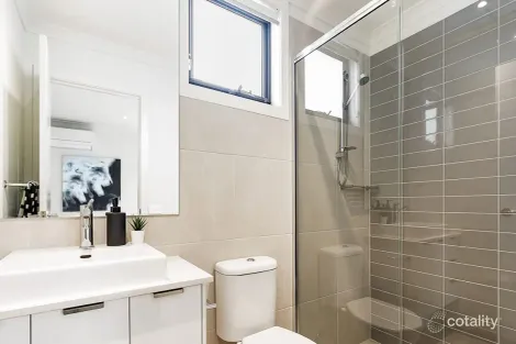 Property photo of 2/76 Collins Street Mentone VIC 3194